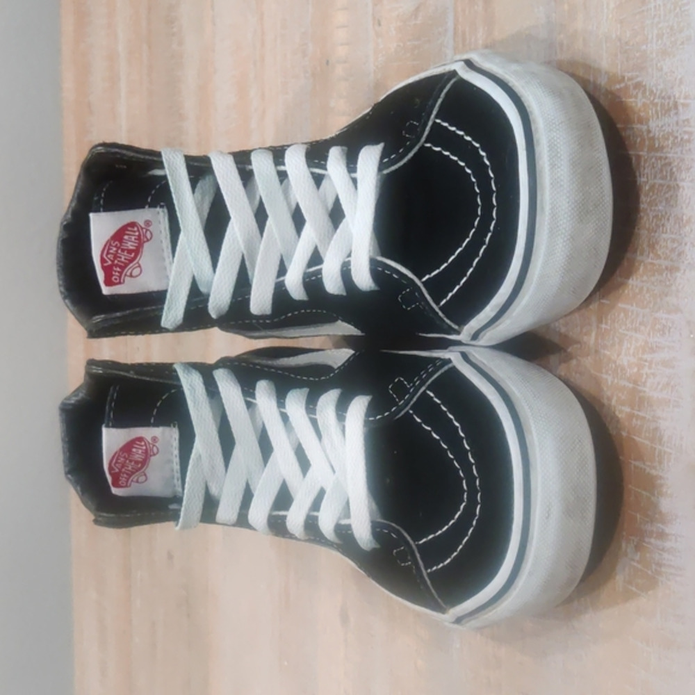 Vans Sk-8 Hi Black and white‎